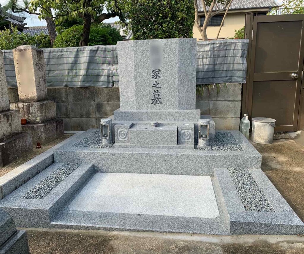 羽曳野市の建墓施工事例｜庵治石使用（2022年3月） 施工後